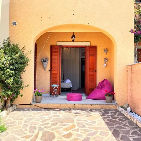 Casa Quasimodo, Con Patio E Giardino Privato